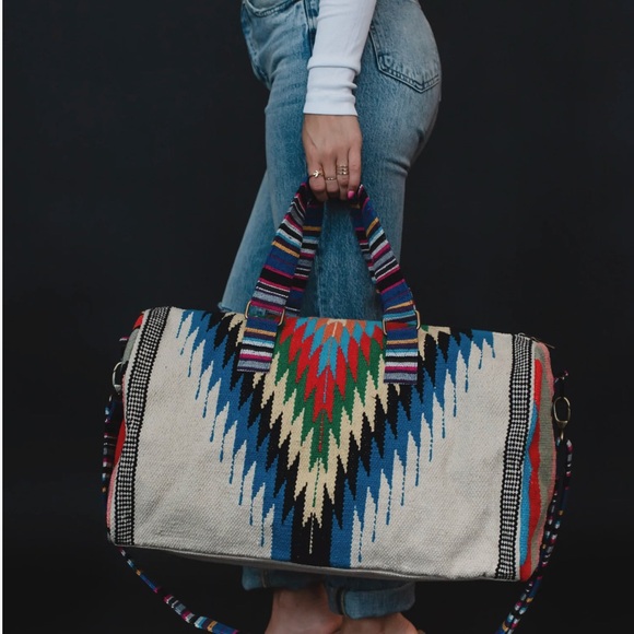 NWOT Aztec Weekender - Picture 2 of 5